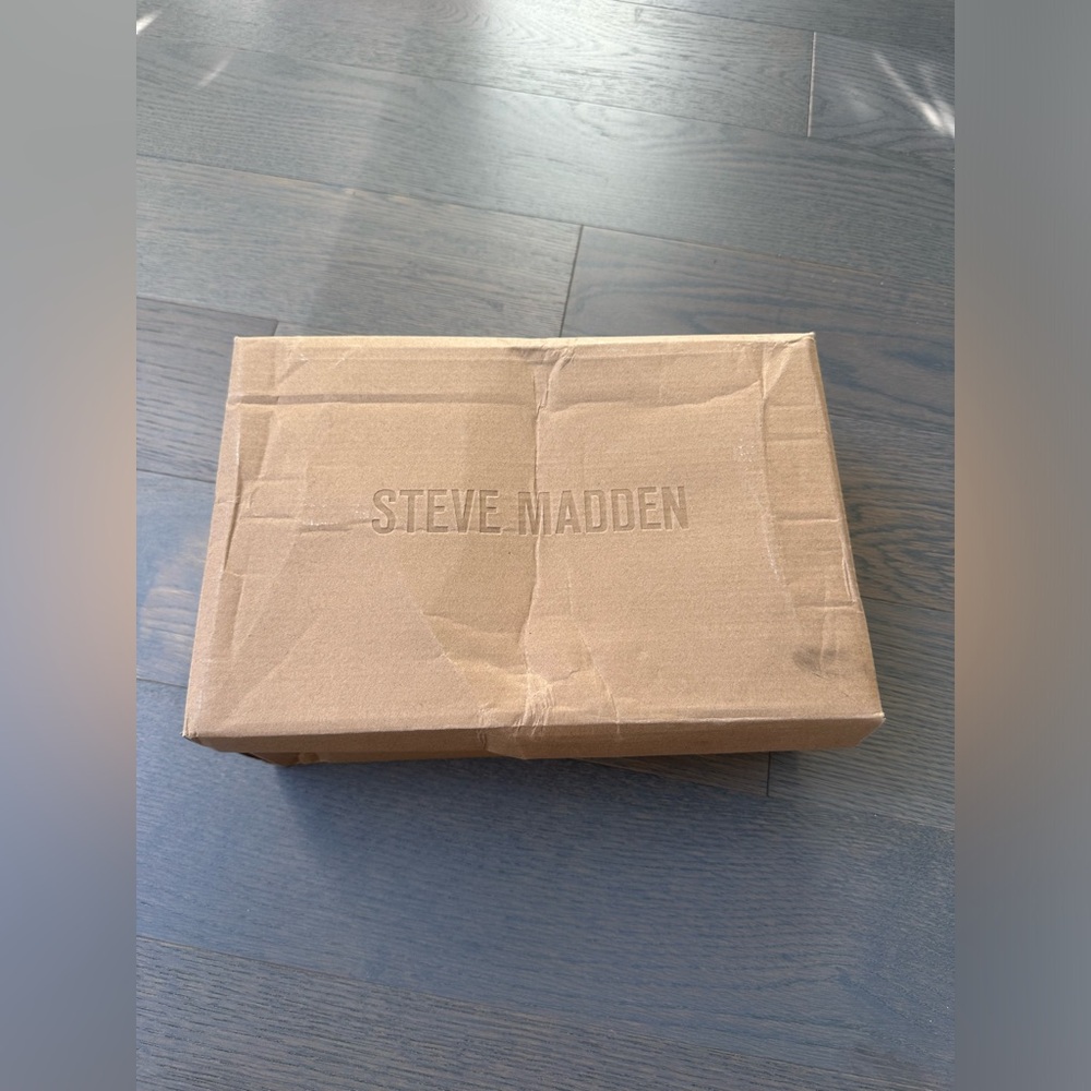 Steve Madden - Twisted Bone Heel - Size: 8.5 - image 6